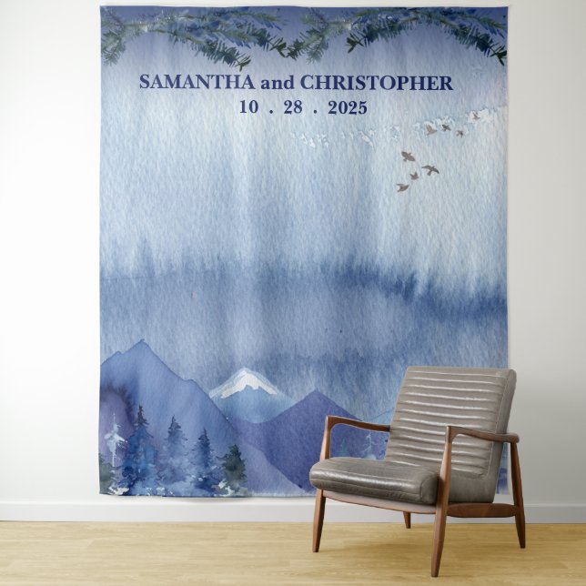 Rustikales Misty Pine Forest Wedding Foto Hintergr Wandteppich (Beispiel)