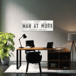 Rustikales modernes Bauernhaus Männerbüro Long Leinwanddruck<br><div class="desc">Entspannen Sie sich in unserem exquisiten Wall Leinwand Art Office Sign, wo zeitloser Charme und moderne Bauernästhetik aufeinander treffen. Dieses Kunstwerk verbindet mühelos rustikale Eleganz mit einem industriellen Vorsprung, mit einem zerrissenen und bedrängten Hintergrund aus weißem Imitat, der durch das Zerkleinern von Farben und verwitterten Texturen ein geschichtliches Gefühl ausstrahlt....</div>