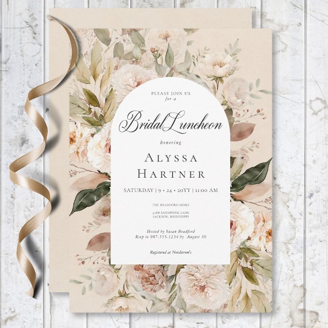 Rustikales, neutrales Tan Cream Einladung (Rustic Neutral Tan Cream Floral Arch Bridal Lunch Invitation)