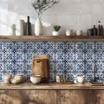 Rustikales portugiesisches Azulejo Blaues weißes M Fliese<br><div class="desc">Schöne mediterrane Kacheln, die von portugiesischen Azulejo-Mustern inspiriert sind und eine originelle Illustration von eleganten Blume und Naturmotiven enthalten. Mit seinem modernen, aber klassischen und rustikalen Design mit aufwändigen Details, sind diese Fliesen perfekt als Küchenbacksplash oder Akzent Wände in einem Speisesaal. Mit diesen atemberaubenden Fliesen verbinden Sie Tradition mühelos mit...</div>