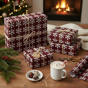 Rustikales Rot und Kariertes Schwarzes Schneeflock Geschenkpapier