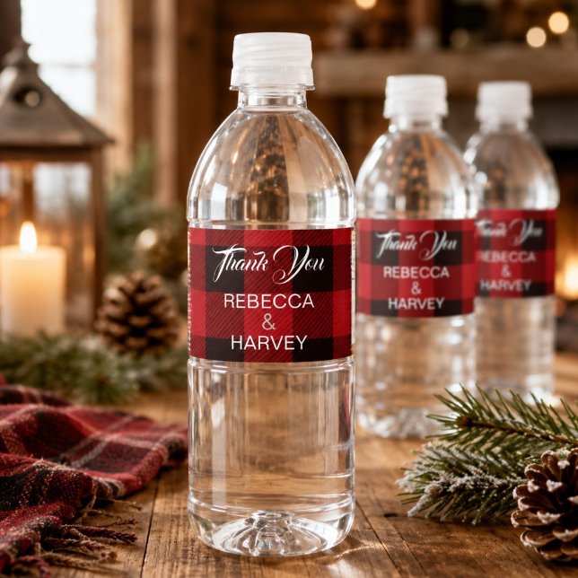 Rustikales Rotes Büffel karierte Weihnachtsfeier (Rustic Red buffalo plaid Christmas winter wedding favor Water Bottle Label)