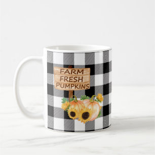 Rustikales Schwarz und Weiß Kariert mit Herbstpump Kaffeetasse