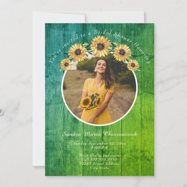 Rustikales Sonnenblumen Grünes Holz Hochzeitsstich Einladung (Vorderseite)