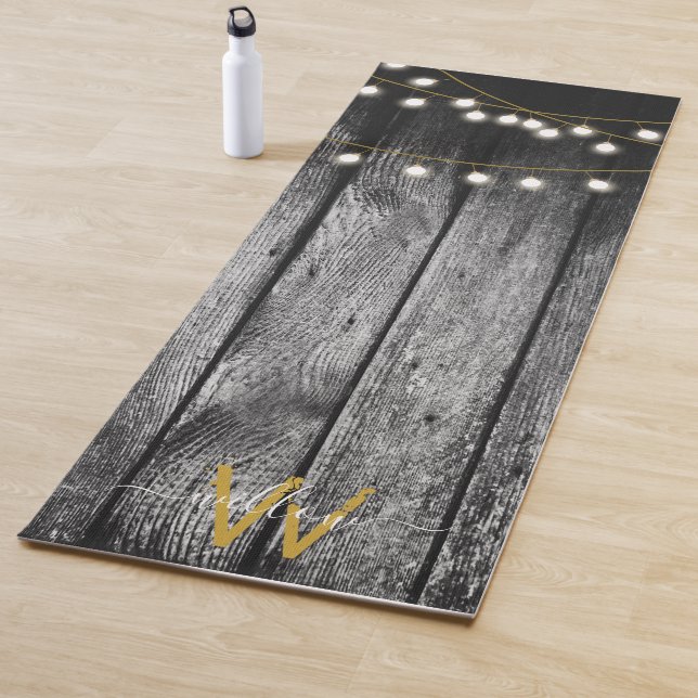 Rustikales Stall Black Wood Gold String Lights Mon Yogamatte (Beispiel)