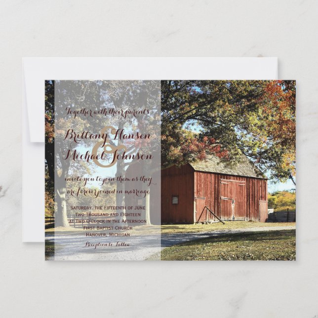 Rustikales Stall und Bäume Land Hochzeit Einladung (Vorderseite)