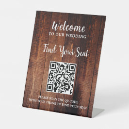 Rustikales Stallholz QR Code Hochzeitssitze Sockelschild