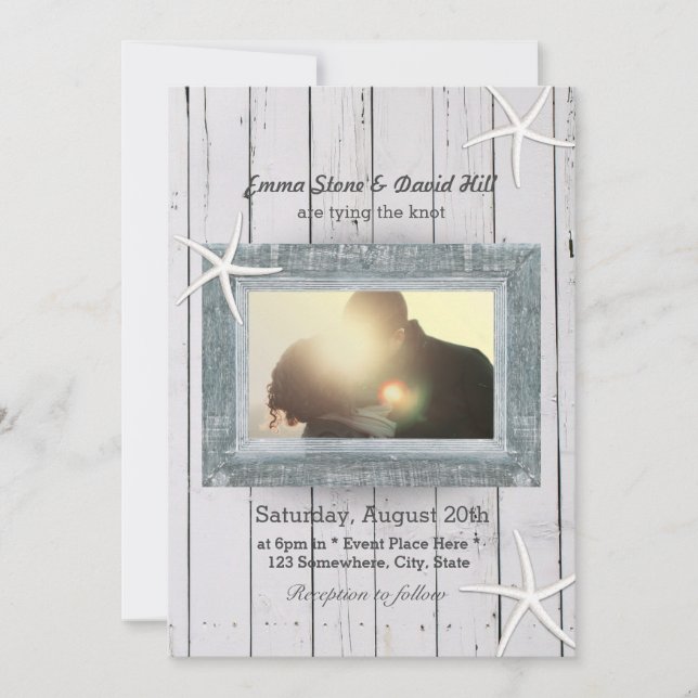Rustikales Starfish & Weathered Wood Foto Hochzeit Einladung (Vorderseite)