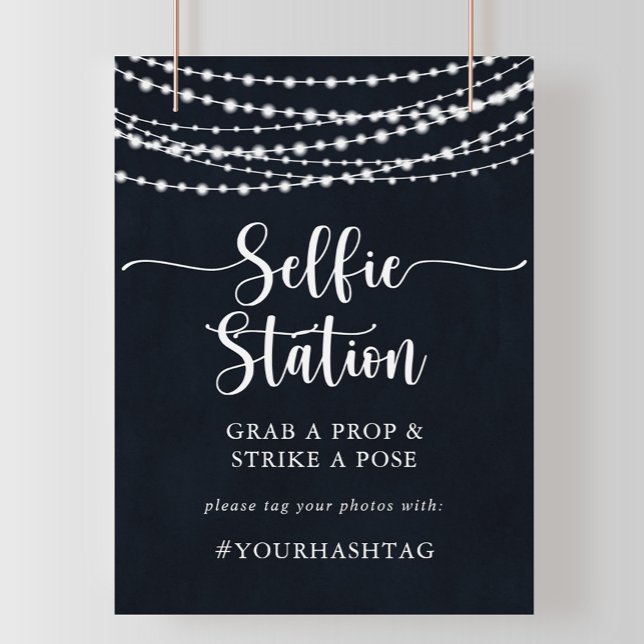Rustikales String Lights Selfstation-Zeichen Poster (Von Creator hochgeladen)
