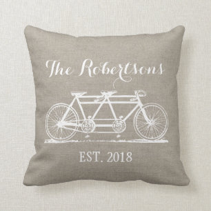 Rustikales Vintage-Fahrrad-Hochzeitsmonogramm Kissen