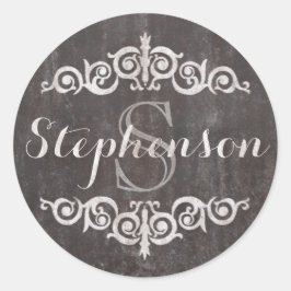 Rustikales Vintages Chalkboard Skriptname Monogram Runder Aufkleber