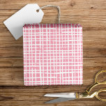 Rustikales Weave-Muster Modernes Hübsches Rosa Geschenkpapier<br><div class="desc">Dieses moderne Verpackungspapier-Design zeichnet sich durch ein handgezeichnet Crosshatch-Muster in Weiß auf einem hübschen rosa Hintergrund aus...  Eine wunderbare Wahl für viele Anlässe!</div>