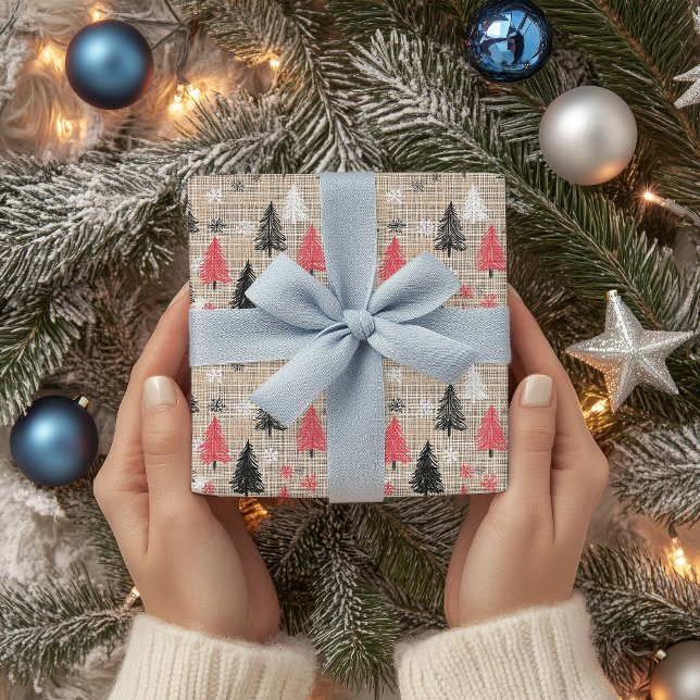 Rustikales Weihnachtsklima mit Bäumen und Schneefl Geschenkpapier Set (Von Creator hochgeladen)