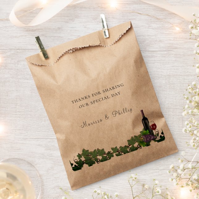 Rustikales Weinkeller Weintrauben Hochzeit Geschenktütchen (Ausgeschnitten)