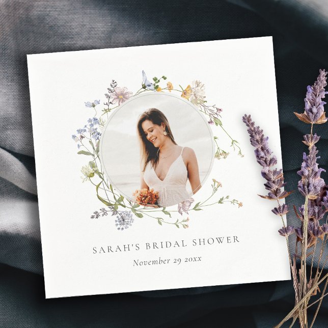 Rustikales Wiesenblumenkranz-Foto Brautparty Serviette (Von Creator hochgeladen)