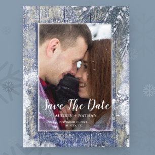 Rustikales Winterschneeballholz-Foto Save the Date Ankündigungspostkarte