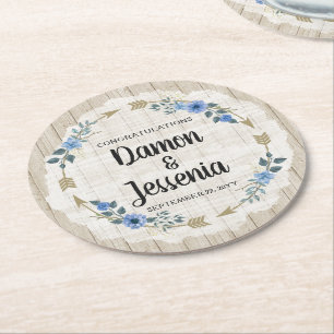 Rustikales Wood Boho Arrows & Blue Floral Wedding Runder Pappuntersetzer