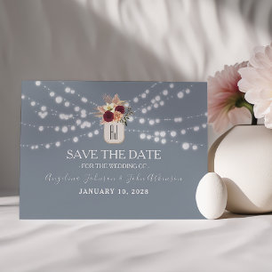 Rustikalisches staubiges blaues Mason-Glas zur Spe Save The Date