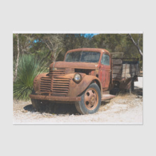 Rusty alten LKW verlassen im Outback Australien. Seidenpapier