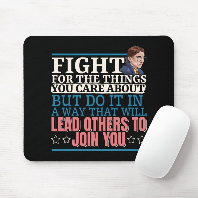 Ruth Bader Ginsburg führt andere an Mousepad (Mit Mouse)