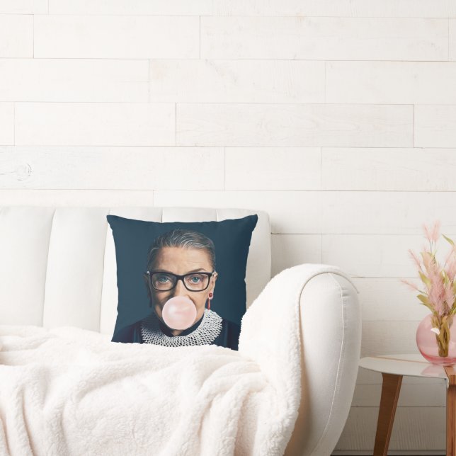 Ruth Bader Ginsburg Pink Bubble gum Kissen (Liege)