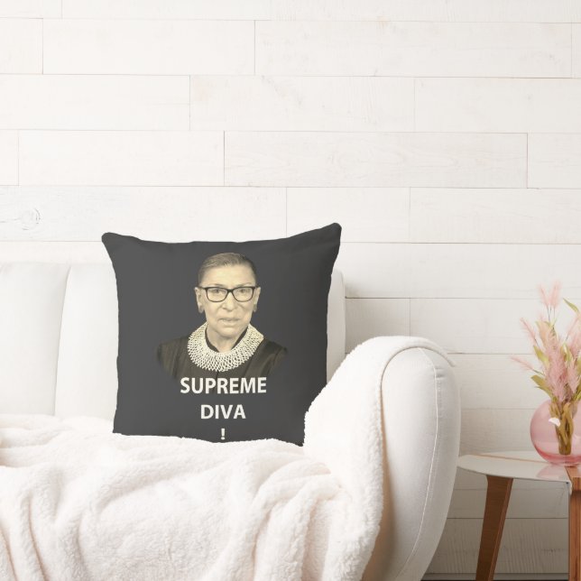 Ruth Bader Ginsburg Supreme Diva Tinted Kissen (Liege)