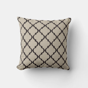 S.K. Trellis Throw Pillow Kissen