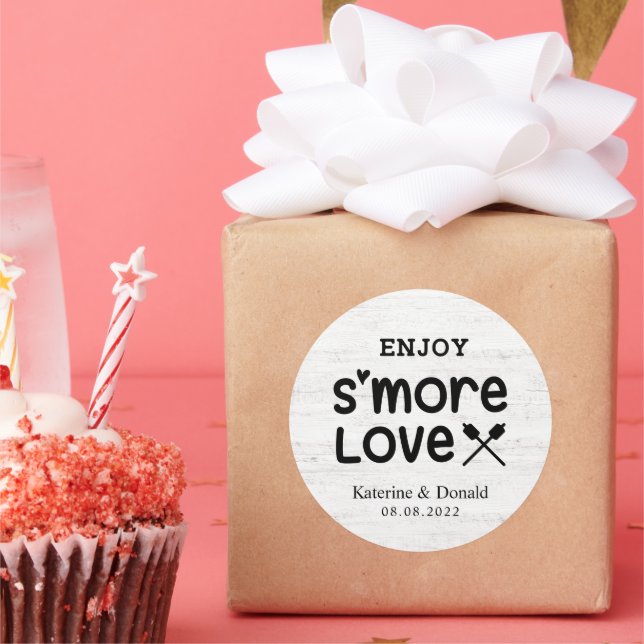 S’more Love Mariage Sticker rond en bois blanc (Fête)