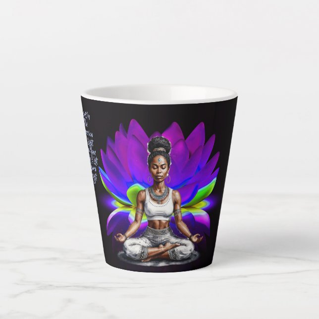 Sa Sagesse Émerge Latte Mug (Devant)