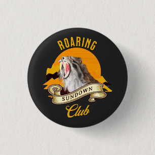 Säbelzahn-Tiger Retro-Sonnenuntergangs-Abenteuercl Button