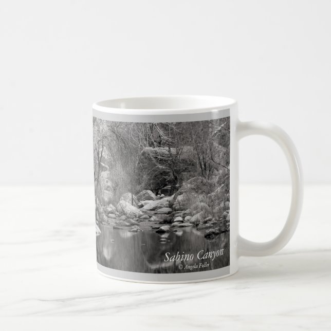 Sabino Canyon Creek - Zitat-Tasse Thoreau Kaffeetasse (Rechts)