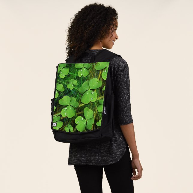 Sac À Dos Shamrock vert St Patrick iPhone 5 Coque-Mate (Porté)