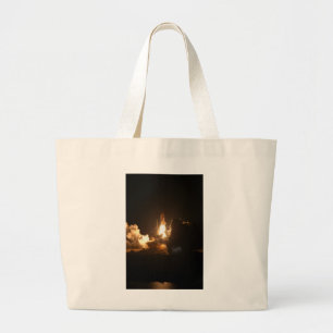 Sac à main grand format avec affiche de lancement