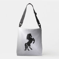 Élevage de l'étalon noir / Cheval sur argent