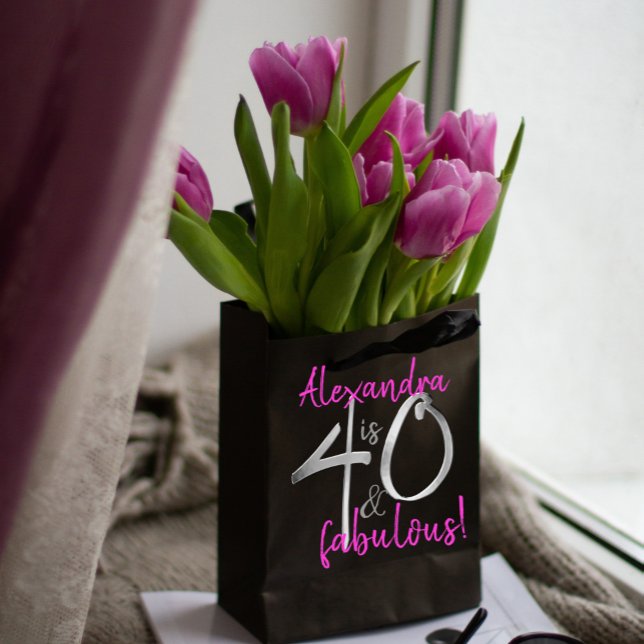 Sac Cadeau Moyen 40 et fabuleux rose et noir Personnalisé (Créateur téléchargé)