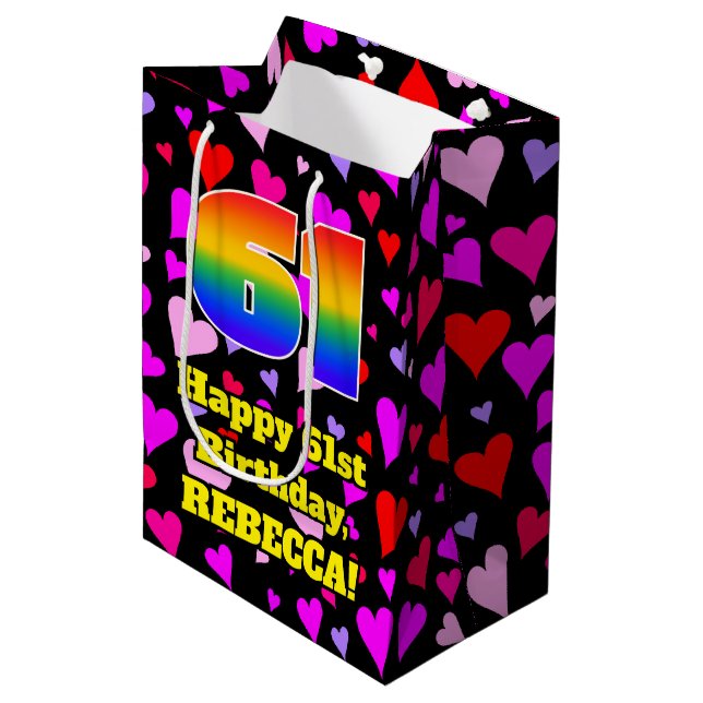 Sac Cadeau Moyen 61e anniversaire : Amour Hearts Motif, Arc-en-ciel (Devant Angle)