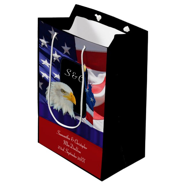 Sac Cadeau Moyen Aigle et drapeau américains patriotiques (Devant Angle)