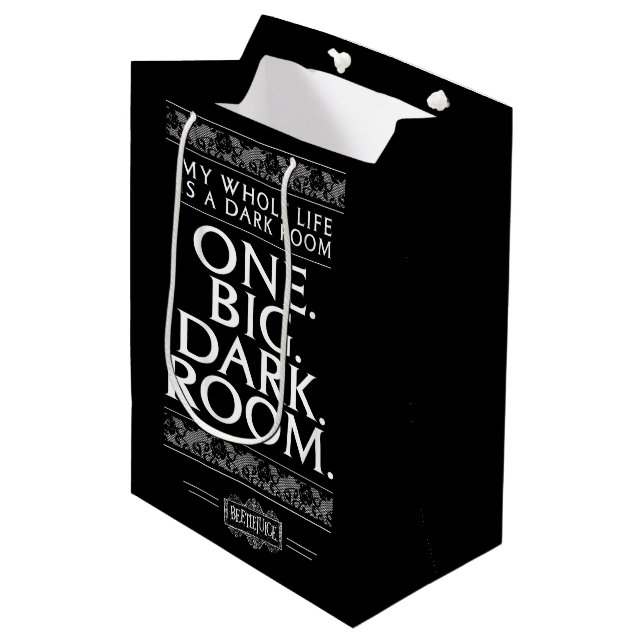 Sac Cadeau Moyen Beetlejus | Toute Ma Vie Est Une Chambre Sombre (Devant Angle)