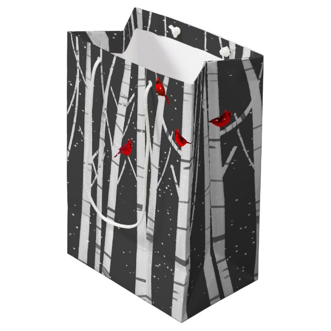 Sac Cadeau Moyen Cardinaux rouges dans le bouleau (Devant Angle)