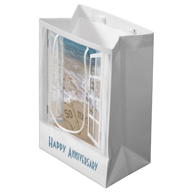 Sac Cadeau Moyen Coeurs de plage du 50e anniversaire (Devant Angle)