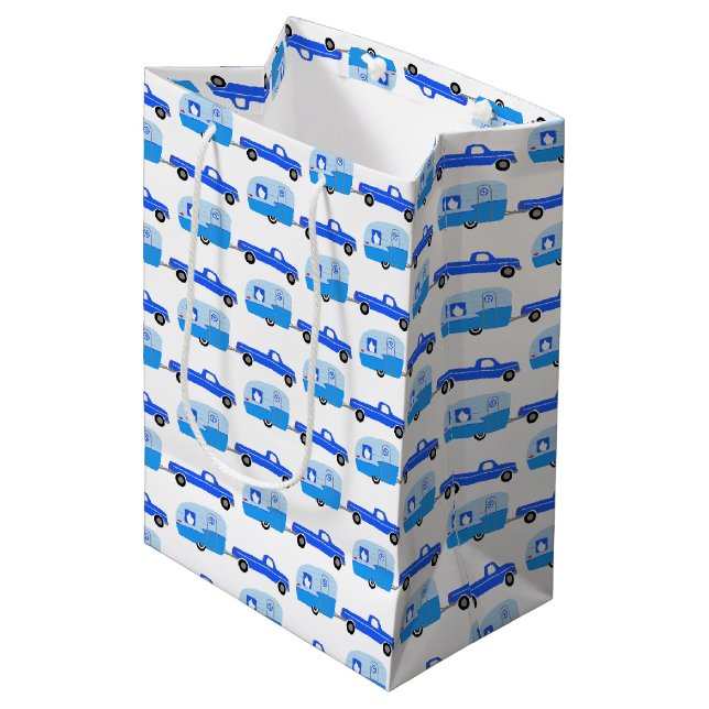 Sac Cadeau Moyen Cute Blue Truck & Trailer RV Adventure (Devant Angle)