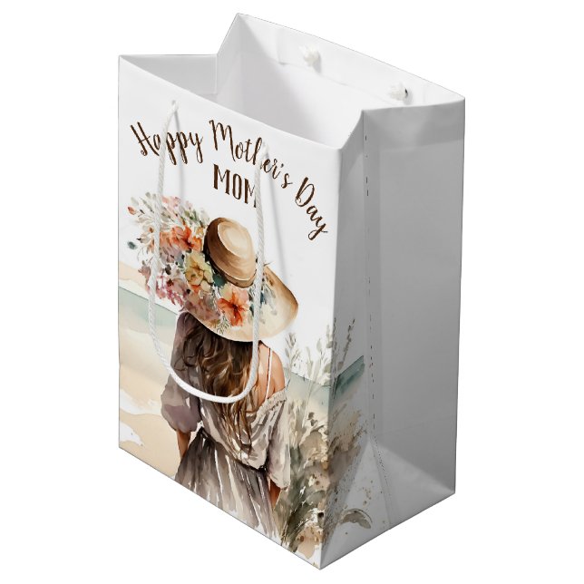 Sac Cadeau Moyen Femme Avec Casquette De Plage (Devant Angle)
