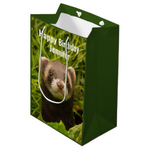 Sac Cadeau Moyen Ferret Brown dans l'herbe Joyeux anniversaire