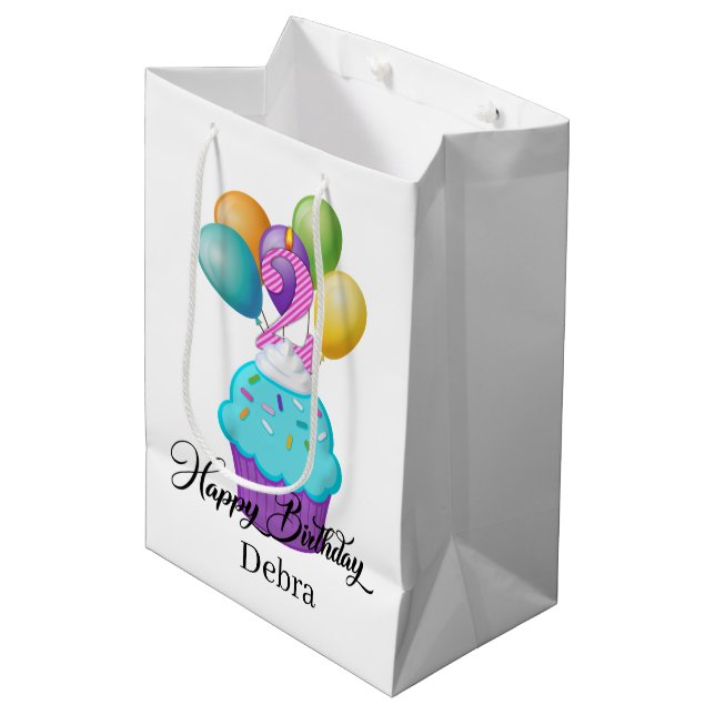 Sac Cadeau Moyen filles 2ND Birthday cupcake ajouter nom (Devant Angle)