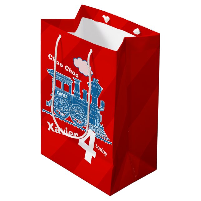 Sac Cadeau Moyen Garçons nom âge train loco rouge bleu 4e anniversa (Devant Angle)