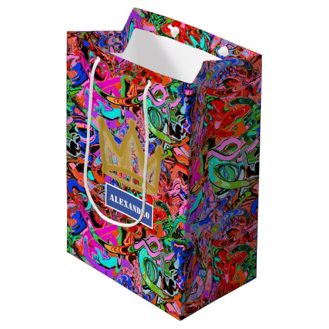 Sac Cadeau Moyen Graffiti de rue avec couronne et nom (Devant Angle)