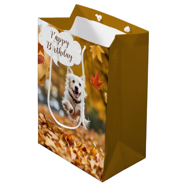 Sac Cadeau Moyen Joyeux Chien D'Anniversaire En Feuilles Automnes (Devant Angle)