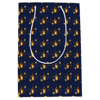 Sac Cadeau Moyen Lanternes Magiques Brillantes et Papillons Moyen G