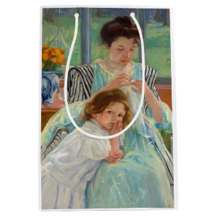 Sac Cadeau Moyen Mary Cassatt - Jeune mère coudre
