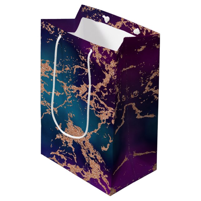 Sac Cadeau Moyen Moody Luxe Marble | Profond violet et Turquoise or (Devant Angle)